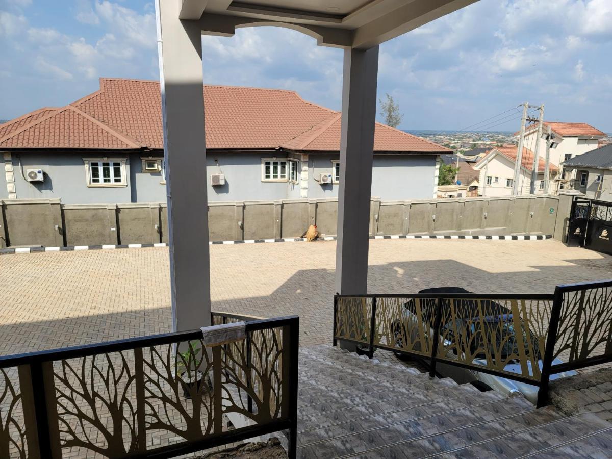 Camas Hotel&Suite Asero Abeokuta Exteriér fotografie